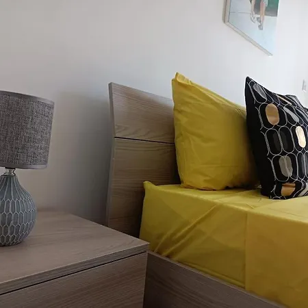 Apartman Studio With A Balcony Tal-Ħriereb