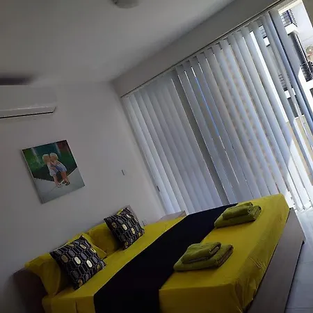 Studio With A Balcony Apartman Tal-Ħriereb